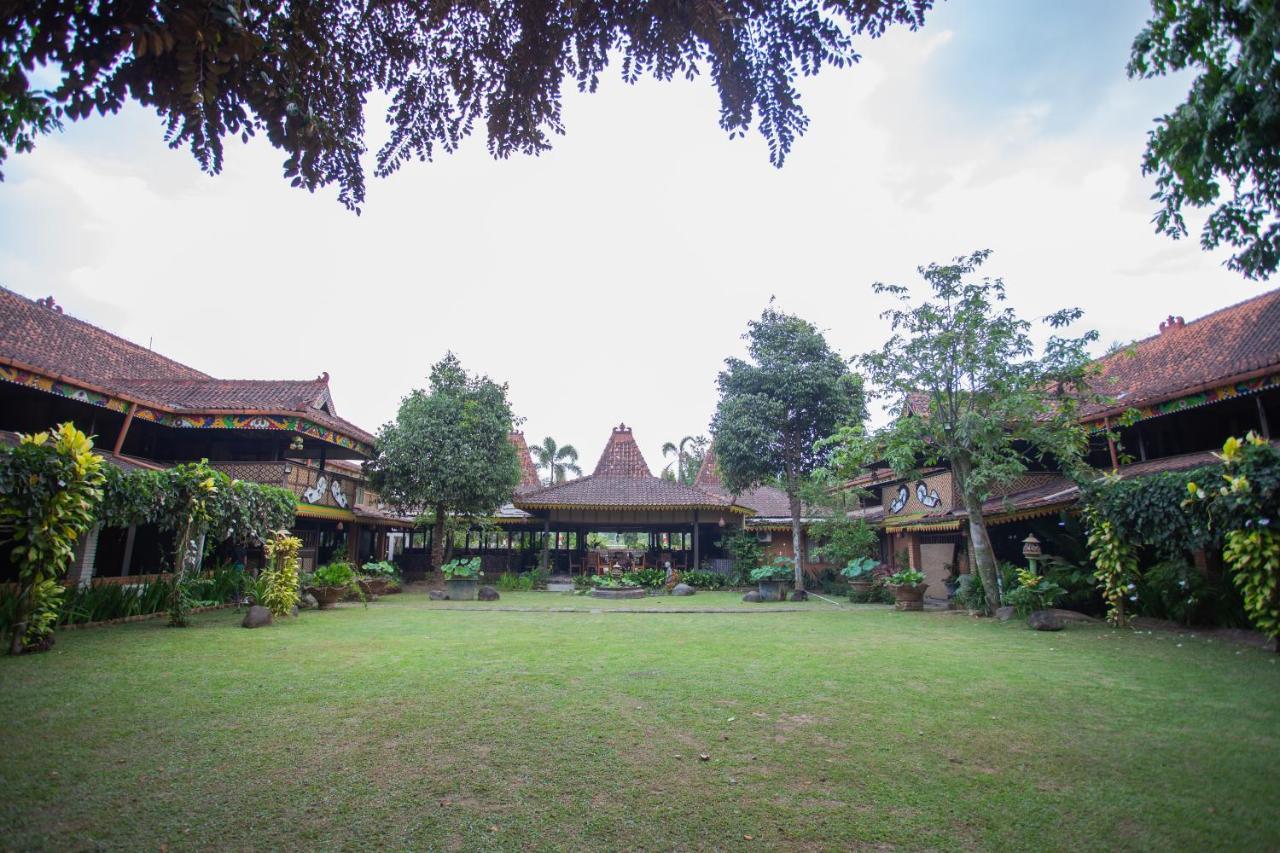 Pondok Tingal Borobudur Magelang Exterior foto
